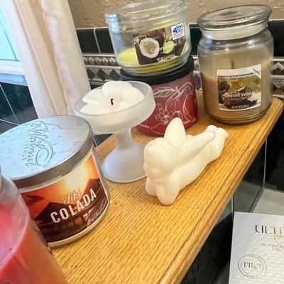 Lot 323 Candles & mirror