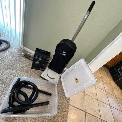 Lot 332 Riccar Vacuum w/ attachments