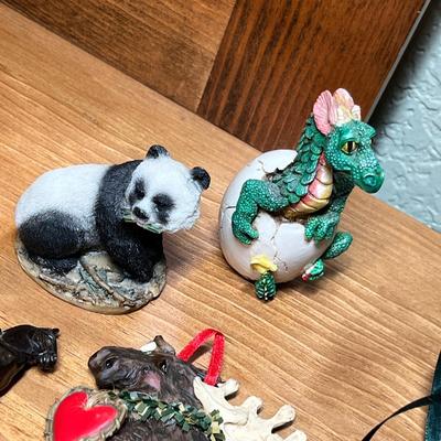 Lot 341 Animal decor