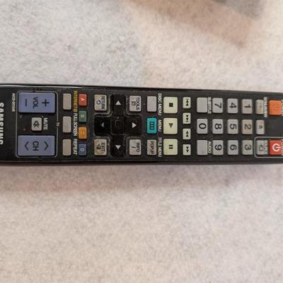 Sale Photo Thumbnail #300: Samsung Blu Ray Player Model #: BD-C6900 w/ Remote