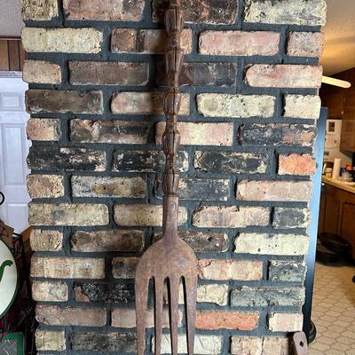 Oversized Hand-Carved Wooden Spoon & Fork Wall Décor – Folk Art, “Communal Cooking Paddle” Style (3–4 Ft)