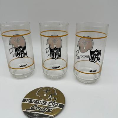 Vintage New Orleans Saints NFL Mobil Glass Tumblers (Set of 3) + Saints Button Pin