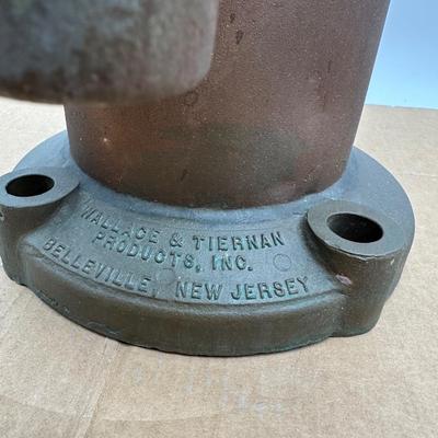 Vintage Wallace & Tiernan Red Obstruction / Aviation / Marine Beacon Light – Industrial Cast Iron