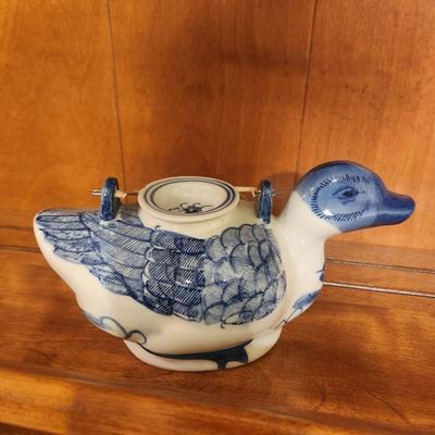 Blue china duck tea pot
