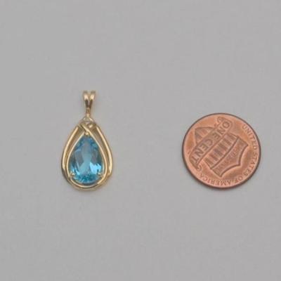 Sale Photo Thumbnail #36: 14 k gold pendant
