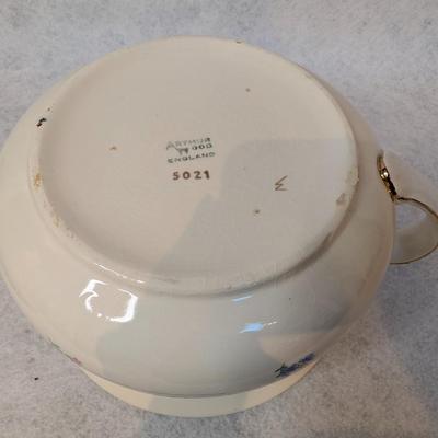 Sale Photo Thumbnail #374: Vintage Porcelain Arthur Floral Chamber Pot 
9x5.5