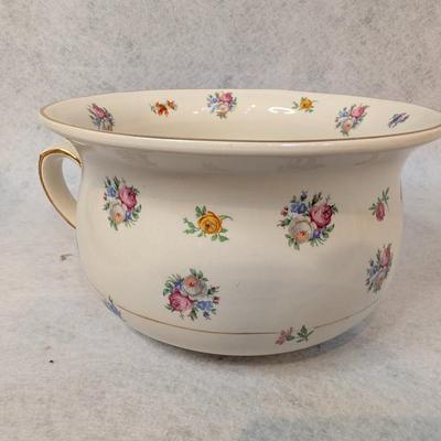 Sale Photo Thumbnail #375: Vintage Porcelain Arthur Floral Chamber Pot 
9x5.5