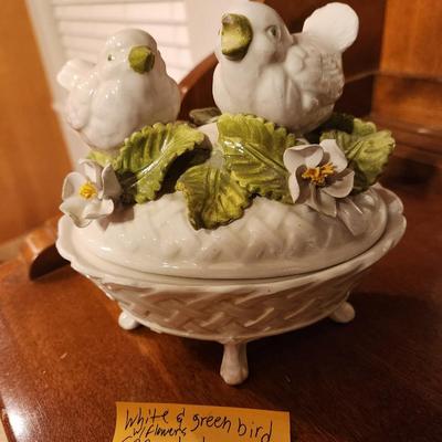 White and green bird w/ flowers soap dish