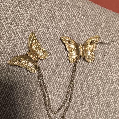 Pink Metal Butterfly Pin