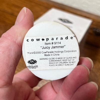 Lot 358 Westland snowglobe