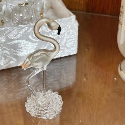 Lot 367 Glassware & dinnerware