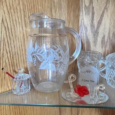 Lot 367 Glassware & dinnerware