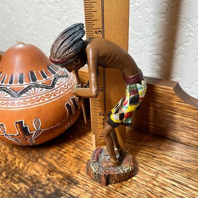 Lot 381 Native American Decor