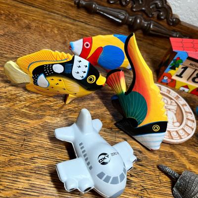 Lot 382 Asst. Decor Southwestern