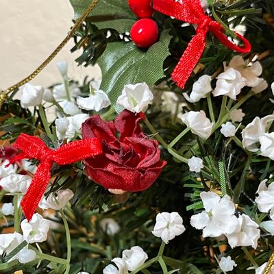 Lot 388 Christmas table top decor