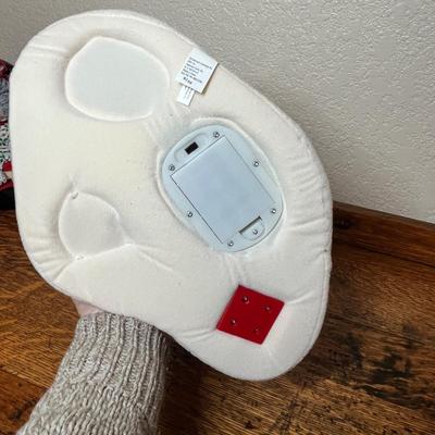 Lot 392 Battery Op scene