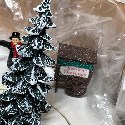 Lot 395 Electronic Christmas scene