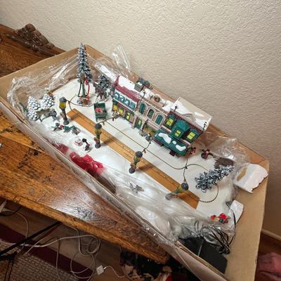 Lot 395 Electronic Christmas scene