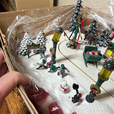 Lot 395 Electronic Christmas scene
