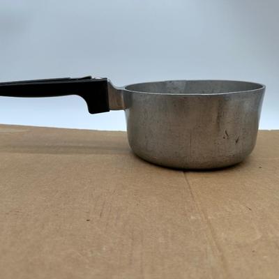 Vintage Magnalite Classic 2-Quart Aluminum Saucepan – Chicago Cutlery Housewares