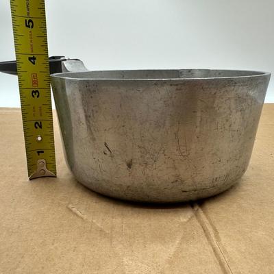 Vintage Magnalite Classic 2-Quart Aluminum Saucepan – Chicago Cutlery Housewares