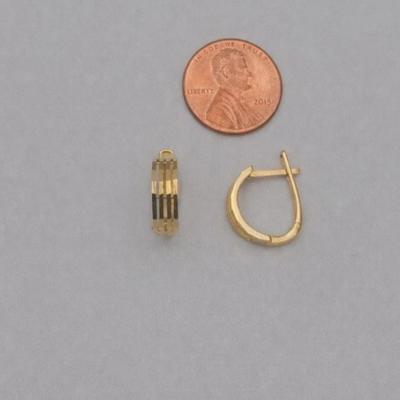 Sale Photo Thumbnail #214: 14 k gold earings