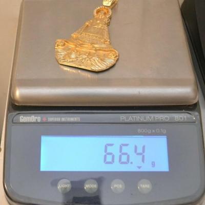 Sale Photo Thumbnail #219: Gold pendant