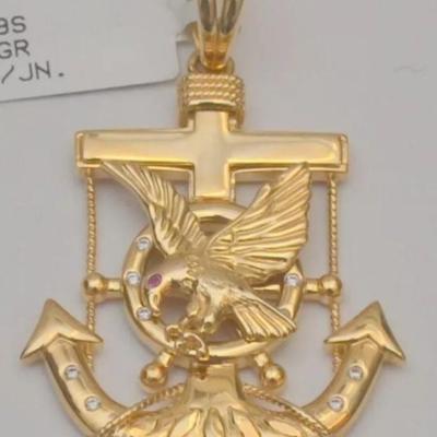 Sale Photo Thumbnail #220: Gold pendant