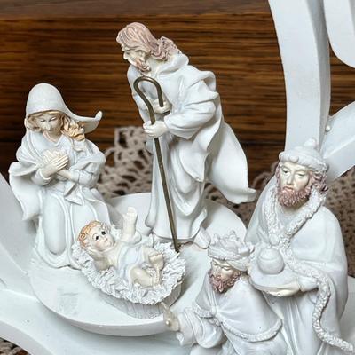 Lot 406 Christmas Decor