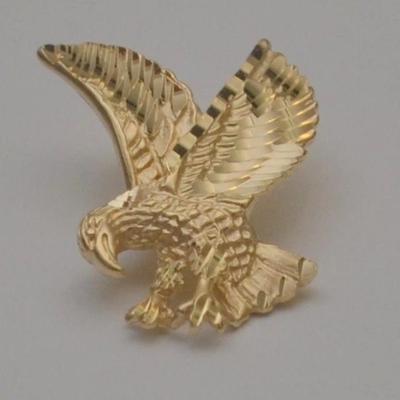 Sale Photo Thumbnail #239: Gold pendant