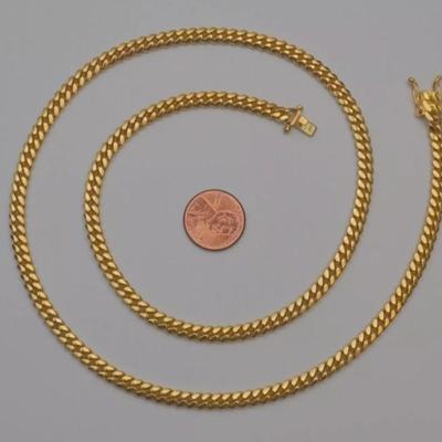 Sale Photo Thumbnail #247: 18 k gold chain 22 in