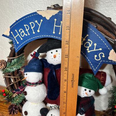 Lot 414 Tree skirt & wreath