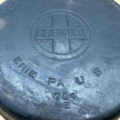 Vintage Griswold #8 Cast Iron Skillet – Erie, PA USA – Large Block Logo – Model 704E