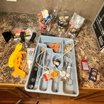 Lot 429 Assorted bar ware