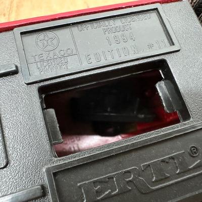 Vintage Texaco Tanker Trucks (2) – Ertl Die-Cast – 1939 Dodge Airflow Replicas – 1994 Edition