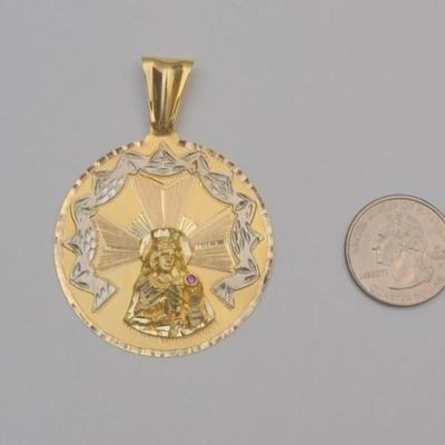 Sale Photo Thumbnail #298: Gold pendant