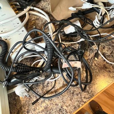 Lot 461 Wires & cables