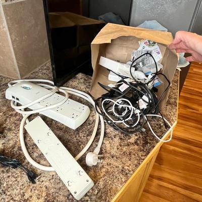 Lot 461 Wires & cables