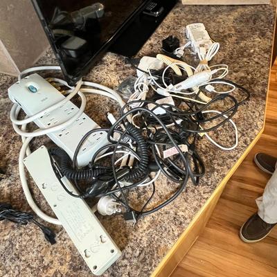 Lot 461 Wires & cables