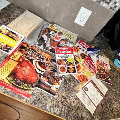 Lot 465 Cookbooks & pamphlets