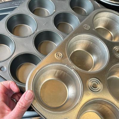 Lot 476 Large bakeware lot