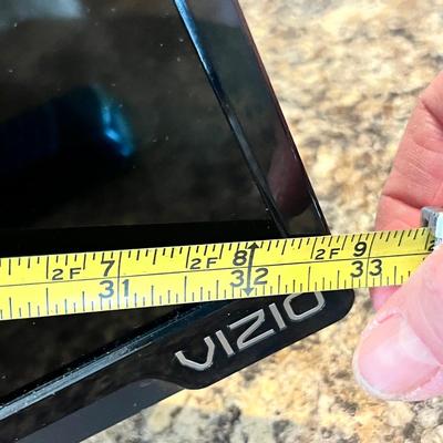 Lot 479 Sony Vizio TV