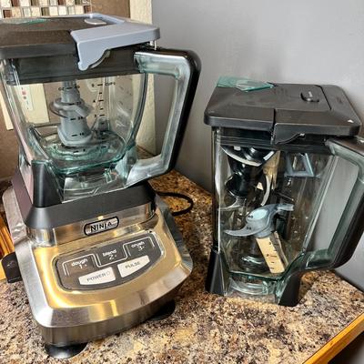 Lot 492 Ninja Blender