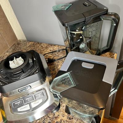 Lot 492 Ninja Blender