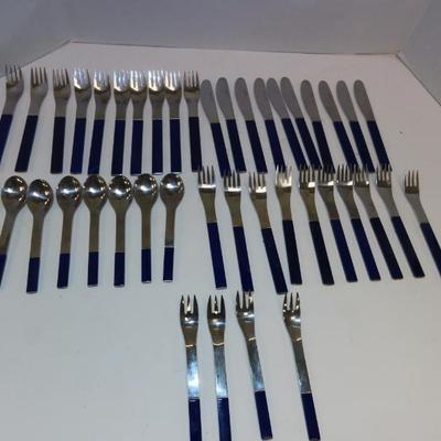 Sale Photo Thumbnail #12