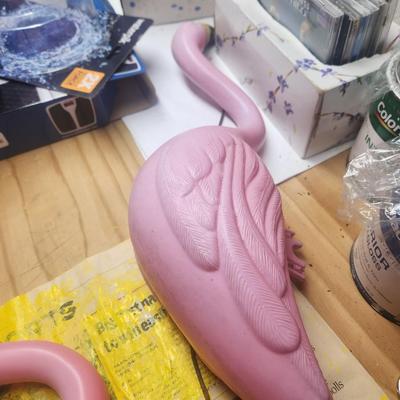 Pink flamingo decor