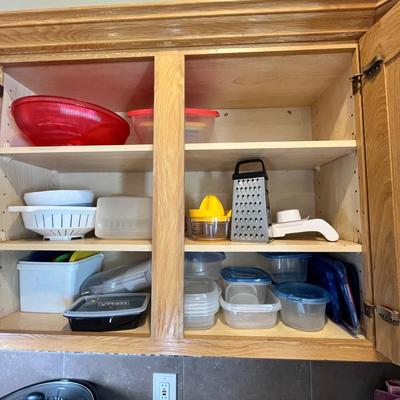 Lot 501 Plastic ware