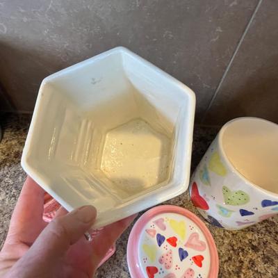 Lot 503 Fun canisters