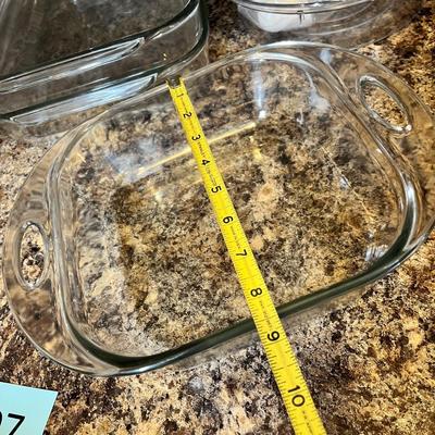 Lot 507 Pyrex bakeware