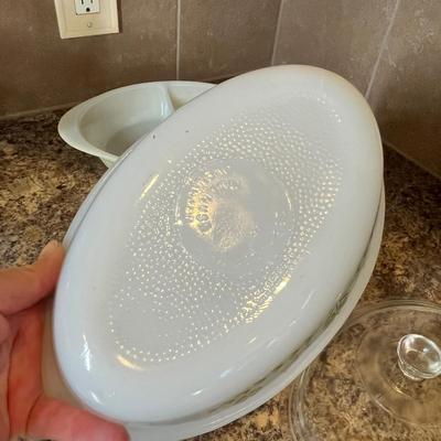 Lot 510 Vintage bake ware